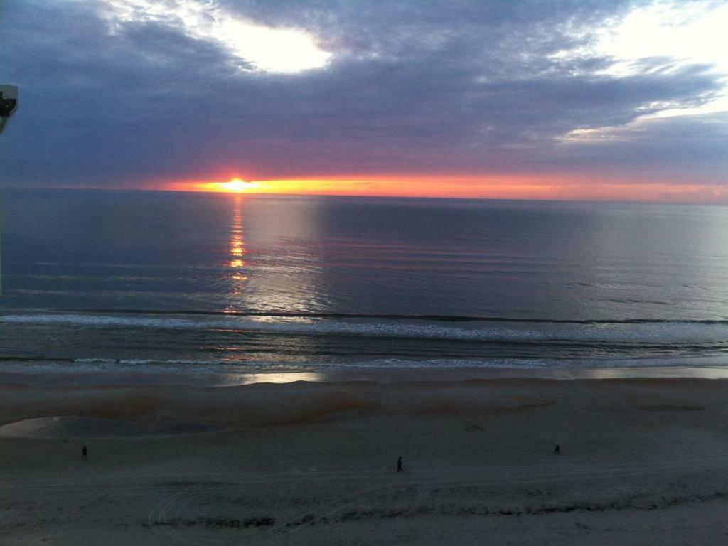 Vacation In Comfort And Luxury - 1 Bedroom Direct Oceanfront Wyndham Ocean Walk 1505 Daytona Beach Exterior foto